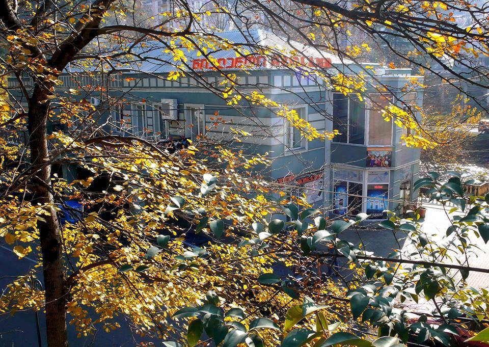 Hotel Newland Chiatura エクステリア 写真