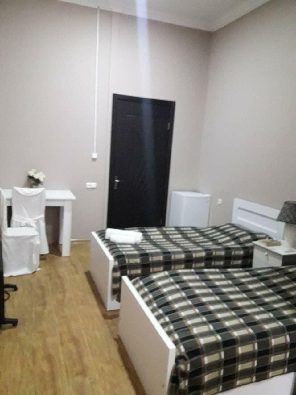 Hotel Newland Chiatura エクステリア 写真
